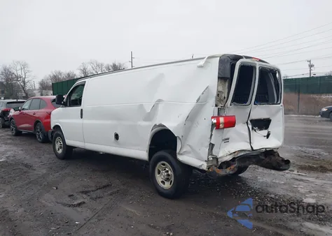 2014 Chevrolet Express 2500 Work Van z USA, uszkodzony, nr VIN 1GCWGGFA1E1184378